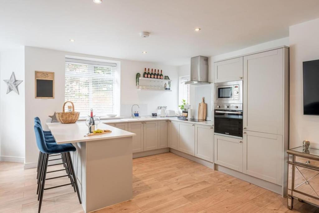 The Hideaway Luxury 5* 2 Bed Garden Apartment Scarborough Eksteriør billede