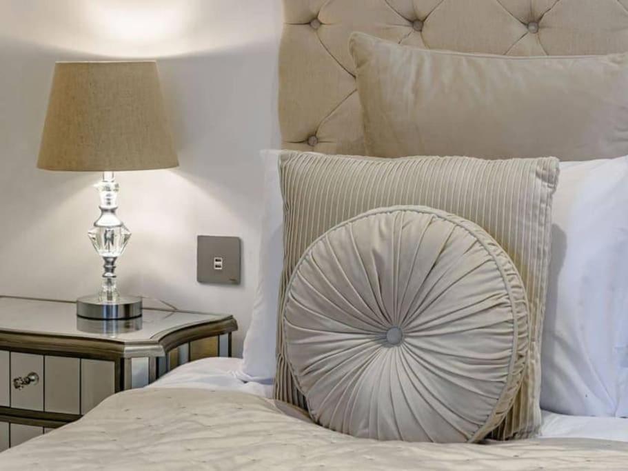 The Hideaway Luxury 5* 2 Bed Garden Apartment Scarborough Eksteriør billede